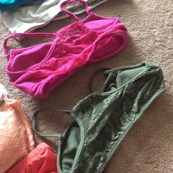 Lot of 23 Bandeaus. Mostly size small - Picture 6 of 7